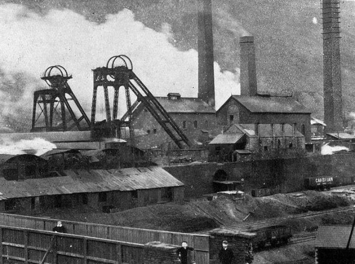 Cambrian Collieries, Clydach Vale (Nr Tonypandy, Rhondda) South Wales 1905